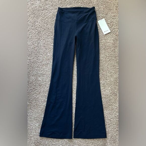 Lululemon Groove Pant SHR Flare - True Navy - Picture 2 of 7